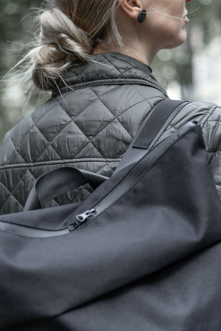 HØLAR Weatherproof Backpack - Image 9