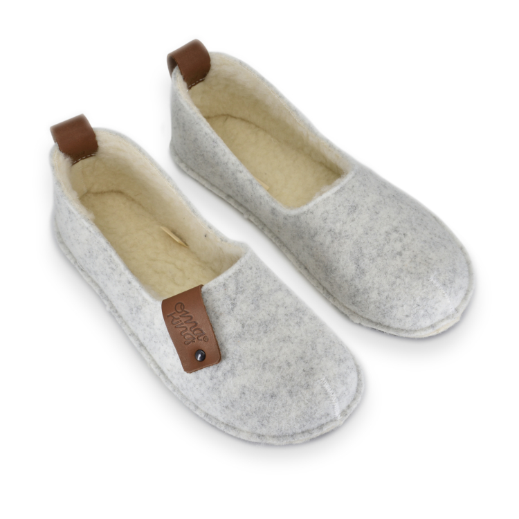 Natural felt and lambswool slippers Toku - White