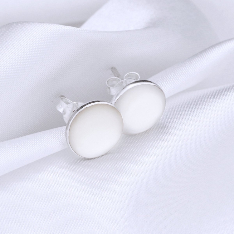 MOTHER OF PEARL MINI STUD EARRINGS - Image 6