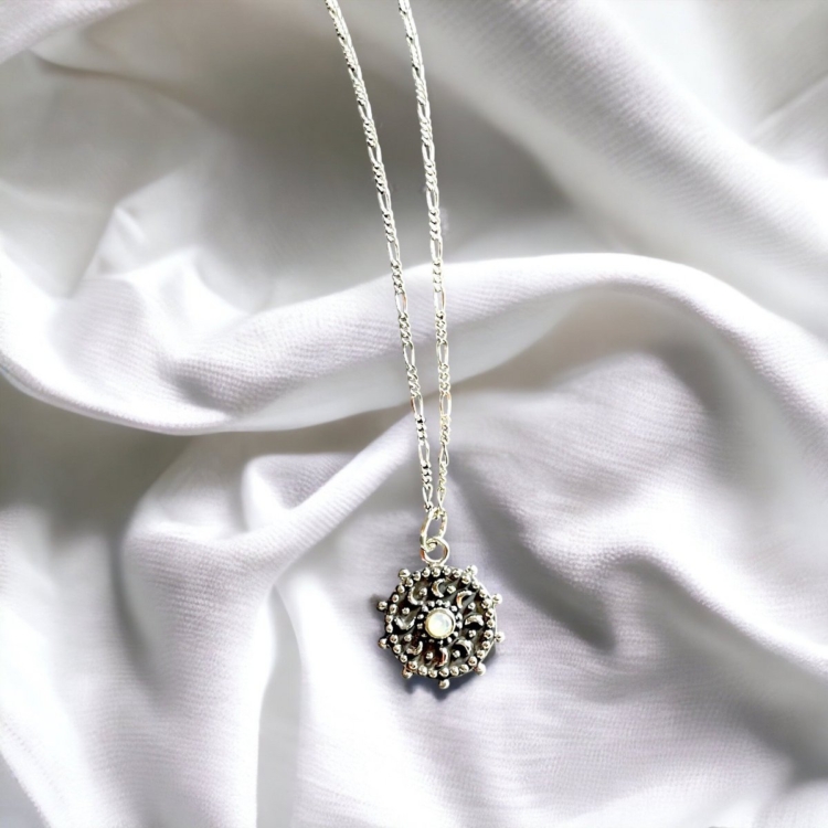 Mother of Pearl Sun & Moon Mysterious Pendant Necklace