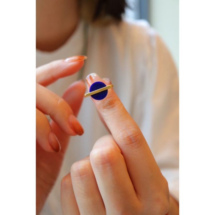 Gold vermeil minimalist round gem ring - adjustable - Lapis Lazuli - Image 7