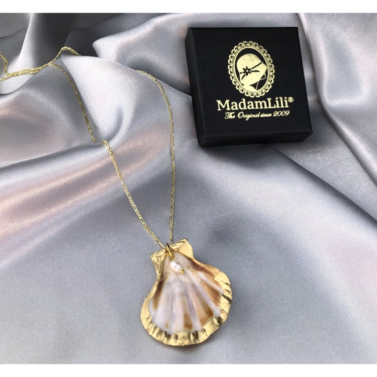 Gold-plated 925 sterling silver necklace with real shell pendant and freshwater pearl for the perfect summer look - Image 8