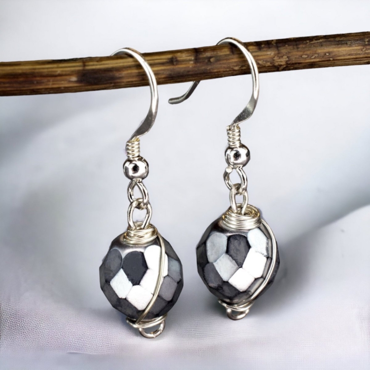 Vintage earrings made of 925 sterling silver & Czech pearls - Image 4