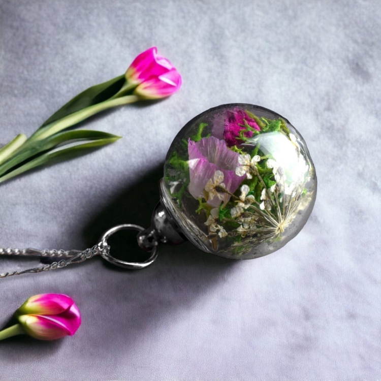 925 sterling silver necklace with dried scented bells, moss and sea lavender pendant - Image 5