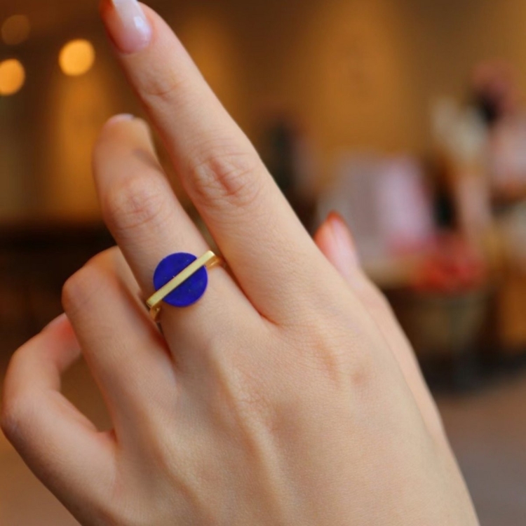 Gold vermeil minimalist round gem ring - adjustable - Lapis Lazuli