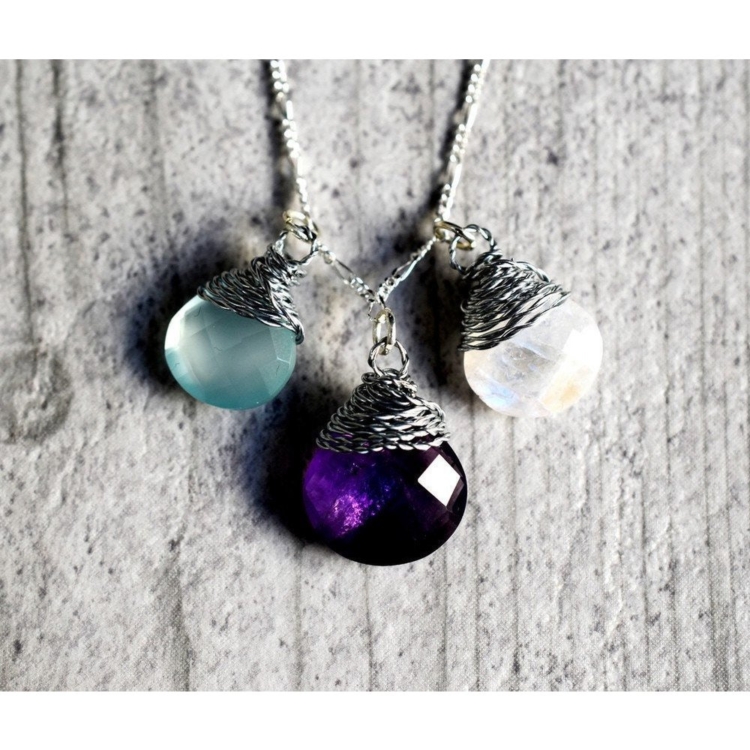 Gemstone necklace with aquamarine moonstone and amethyst - Image 6