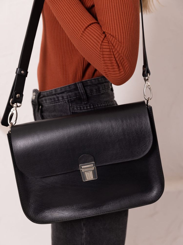 ASTORIA Handbag with Old-Fashioned Buckle - Black - Image 3